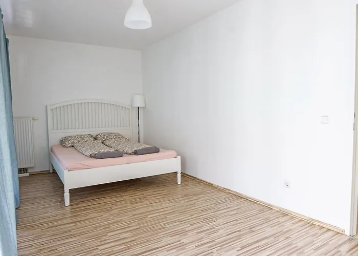 1230 * Wien