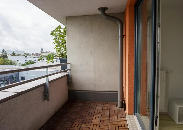 1230 * Wien